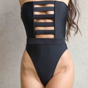 Mbm swim zen one piece L nwt